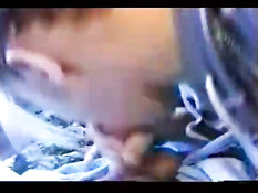 Slut rewarding chauffeur with blowjob