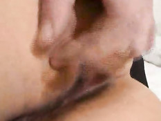 Lady gets finger in her ass while sucking