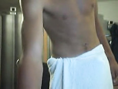 Towel boy needs no towel rail