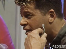 Blond Malibu slut doing threesome