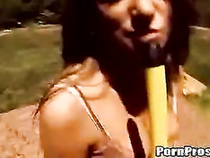 Carmen giving outdoor blowjob