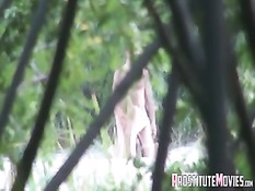 Молодёжь трахается на берегу моря