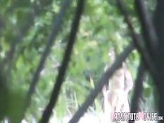 Молодёжь трахается на берегу моря