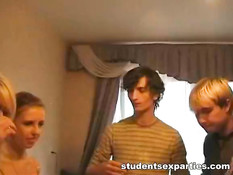 Горячая групповуха русских студентов