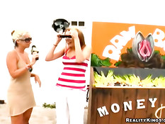 Pussy licking contest