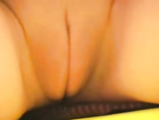 Subway girl has no underwear