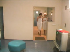 Секс в бассейне, сауне, на кровати