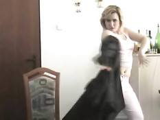 Good amateur girl strip