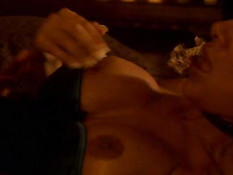 Julia Ann: Hot Lesbian MILFS