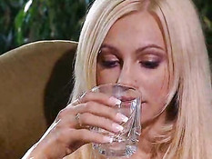 Italian Girl Gets It In The Parking Lot