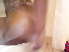 Shaking Her Bum In The Bath