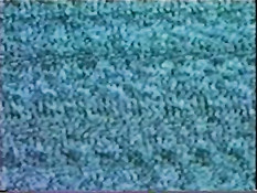 За кулисами происходят странные вещи