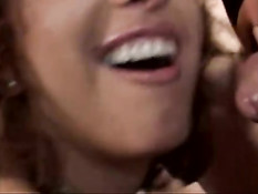 Снятая крупным планом секс групповуха