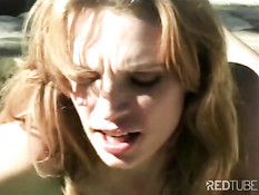 Горячие отверстия черной и белой лесбиянок