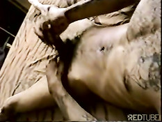 Домашний парень снова дрочит