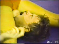 Борцы становящиеся голыми