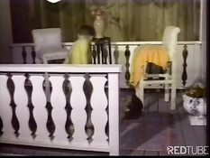 Мальчики трахаются в помещении