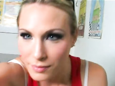 Порно в госпитале с доктором и больными