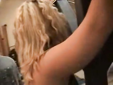 Кензи связали и хорошенько отшлёпали