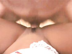 Частная медицинская сестра лечит парня сексом