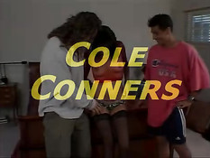 Два парня пердолят одну шлюху