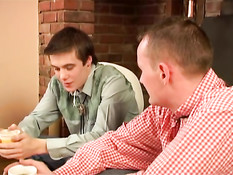 Этим ковбоям нравится секс в уютной обстановке