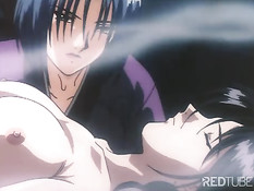 В лапах злобных монстров прекрасная девушка