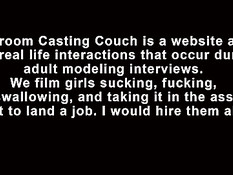 Её киска ожидает свою порцию спермы