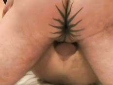 Группа лучших друзей в анальном сексе