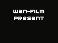 Группа мускулистых друзей занимаются анальным сексом