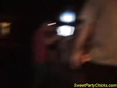 Пати с любящими чёрных ребят девчонками