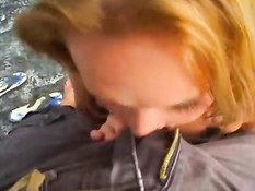 Блондинка в чёрном белье получает член в задницу