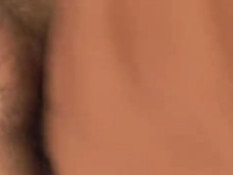 Молодые друзья делают минет