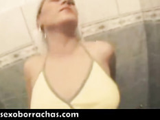 Весёлый трах в туалете