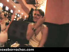 Весёлый трах в туалете