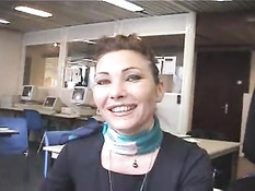 Стриптиз стюардессы на борту самолёта