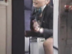 Стриптиз стюардессы на борту самолёта