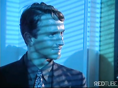 Две девушки сосут члены парням в разных местах