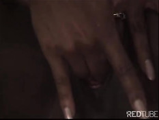 Очень большие чёрные сиськи и круглая задница