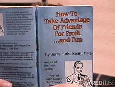 Две грудастые девушки-мечты ублажают мужика