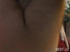 Мужик трахнул на балконе блондинку с большими сосками