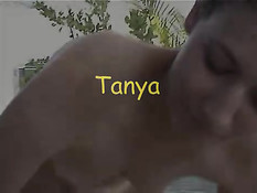 Эта милашка хочет сосать и сосать пенис