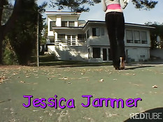 Джессика нуждается в сильном мужике и большом члене
