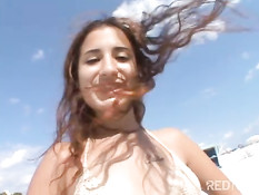 Пляжные пикаперы сняли девчонку