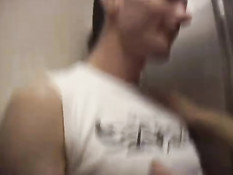 Секс двух молодых парней на крыше