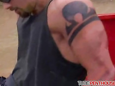 Потрясающий совместный секс в парке