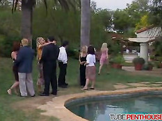 Потрясающий совместный секс в парке