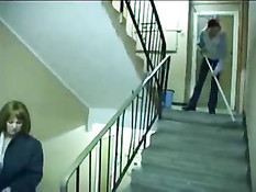 Старая лесбиянка трахнула молодую сисястую подругу