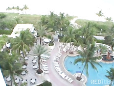 Блондинка заботливо ласкает член на балконе