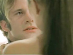 Паулина связала парня и проводит с ним беседу